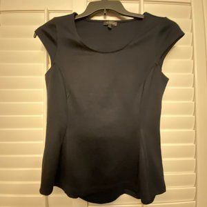 White/Black short sleeve top, size small